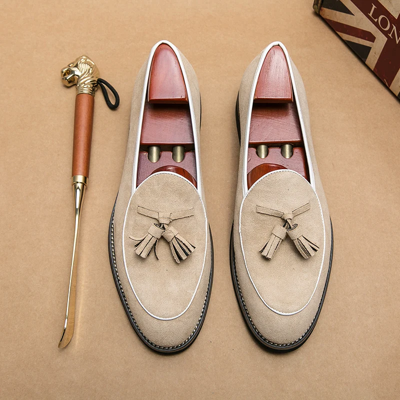 Mocassins en daim pour hommes, - Men Shoes Louboutin avis et prix